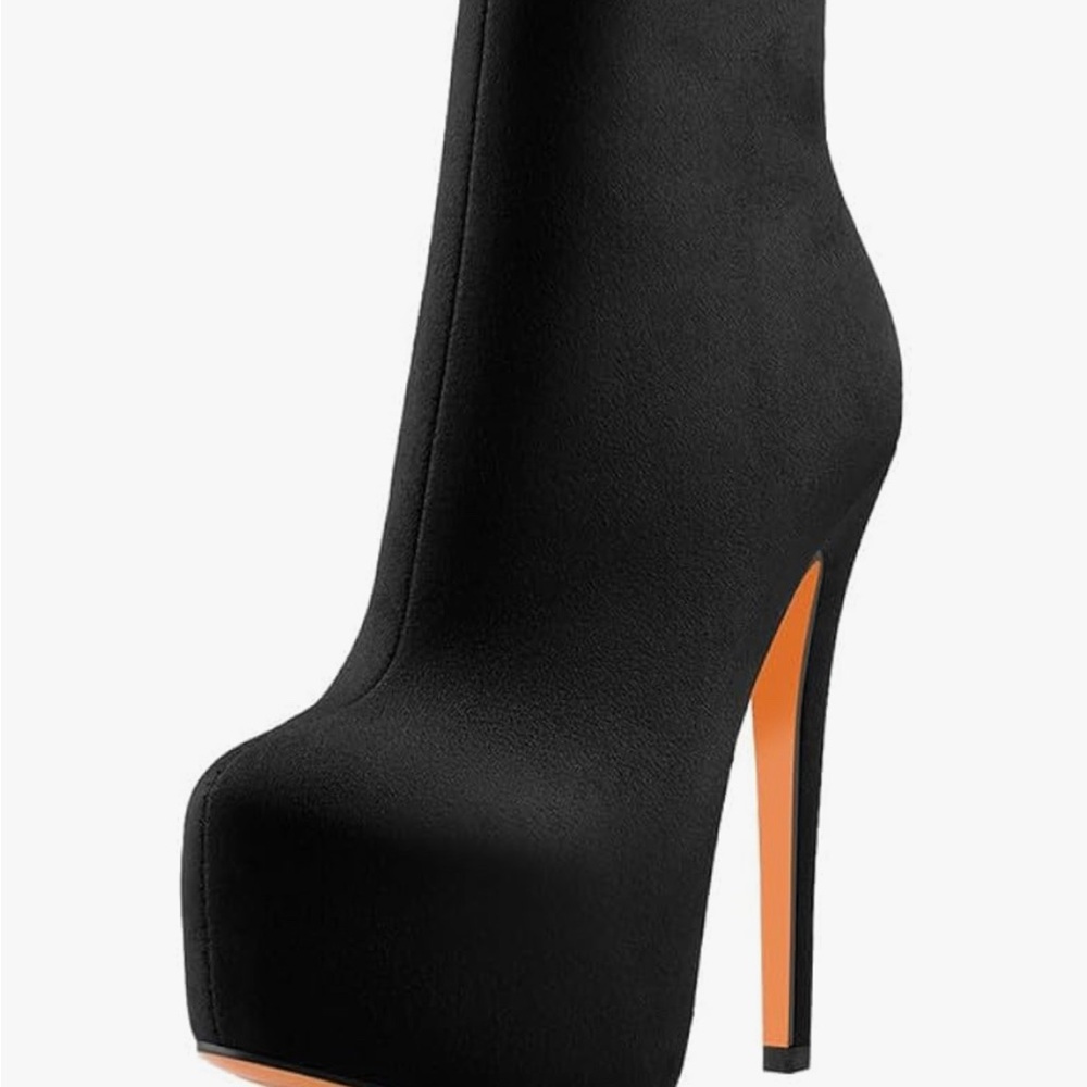 Chic Black Suede Ankle Booties